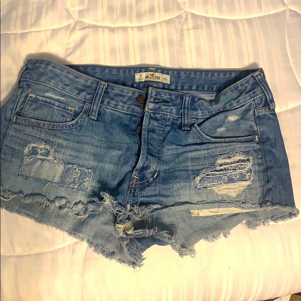 Ripped Hollister high waisted shorts